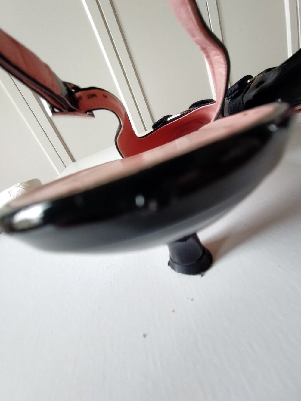 Ferragamo Black Patent Bow Slingback Kitten Heels, 8 1/2 B - Picture 10 of 13